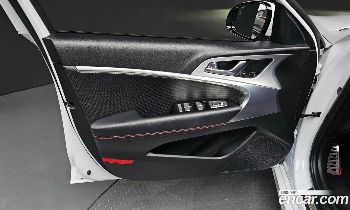 Genesis G70 2018 2.0 автомат (гидро), фото 14