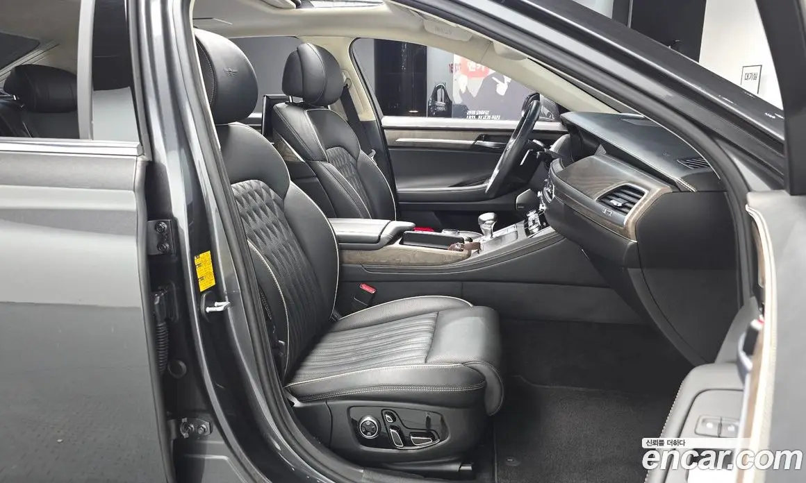 Genesis G90 2020 5.0 автомат (гидро), фото 16 Genesis G90 2020 5.0 автомат (гидро), фото 16