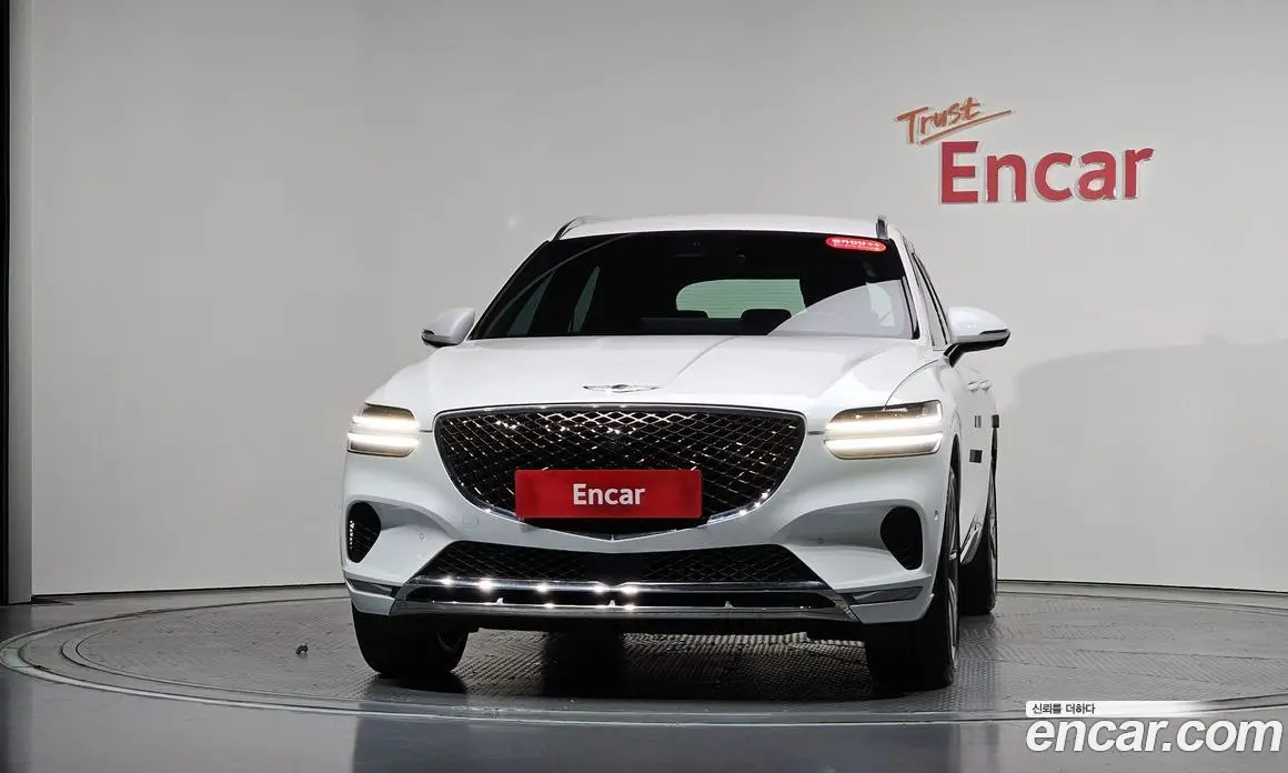 Genesis GV70 2021 2.5 автомат (гидро), фото 2 Genesis GV70 2021 2.5 автомат (гидро), фото 2