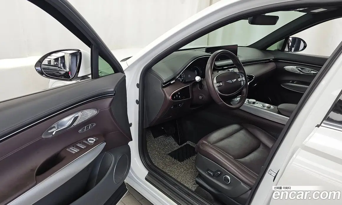 Genesis GV70 2021 2.5 автомат (гидро), фото 12 Genesis GV70 2021 2.5 автомат (гидро), фото 12