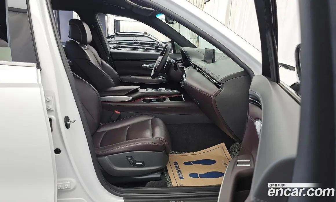 Genesis GV70 2021 2.5 автомат (гидро), фото 16 Genesis GV70 2021 2.5 автомат (гидро), фото 16