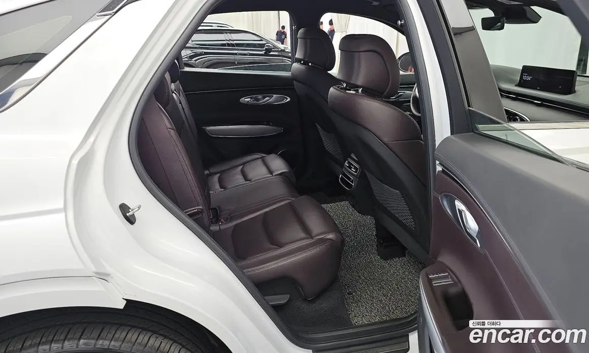 Genesis GV70 2021 2.5 автомат (гидро), фото 17 Genesis GV70 2021 2.5 автомат (гидро), фото 17