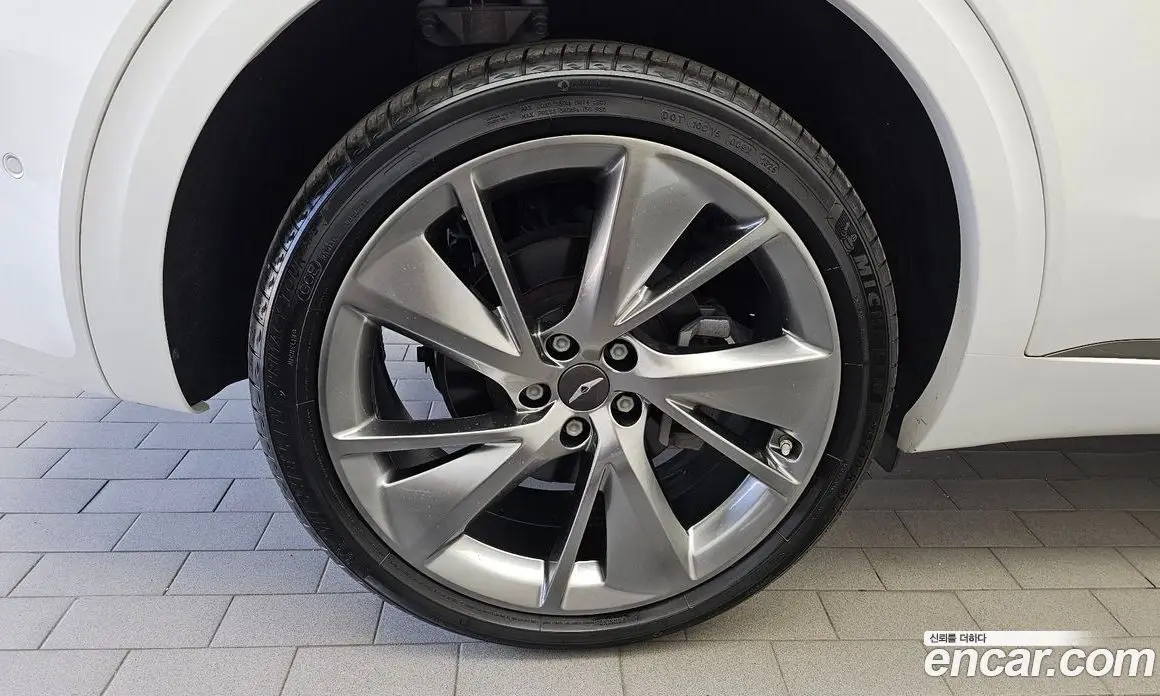 Genesis GV70 2021 2.5 автомат (гидро), фото 4 Genesis GV70 2021 2.5 автомат (гидро), фото 4