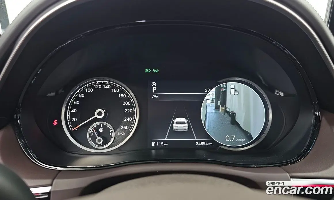 Genesis GV70 2021 2.5 автомат (гидро), фото 10 Genesis GV70 2021 2.5 автомат (гидро), фото 10