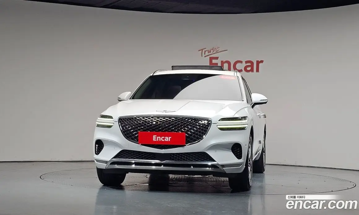 Genesis GV70 2023 2.5 автомат (гидро), фото 2 Genesis GV70 2023 2.5 автомат (гидро), фото 2
