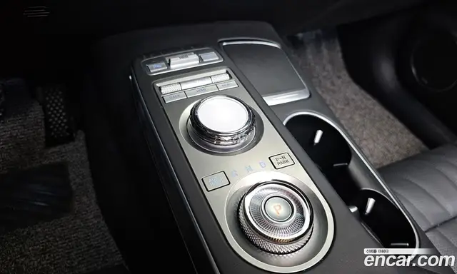Genesis GV70 2023 2.5 автомат (гидро), миниатюра 11 Genesis GV70 2023 2.5 автомат (гидро), миниатюра 11