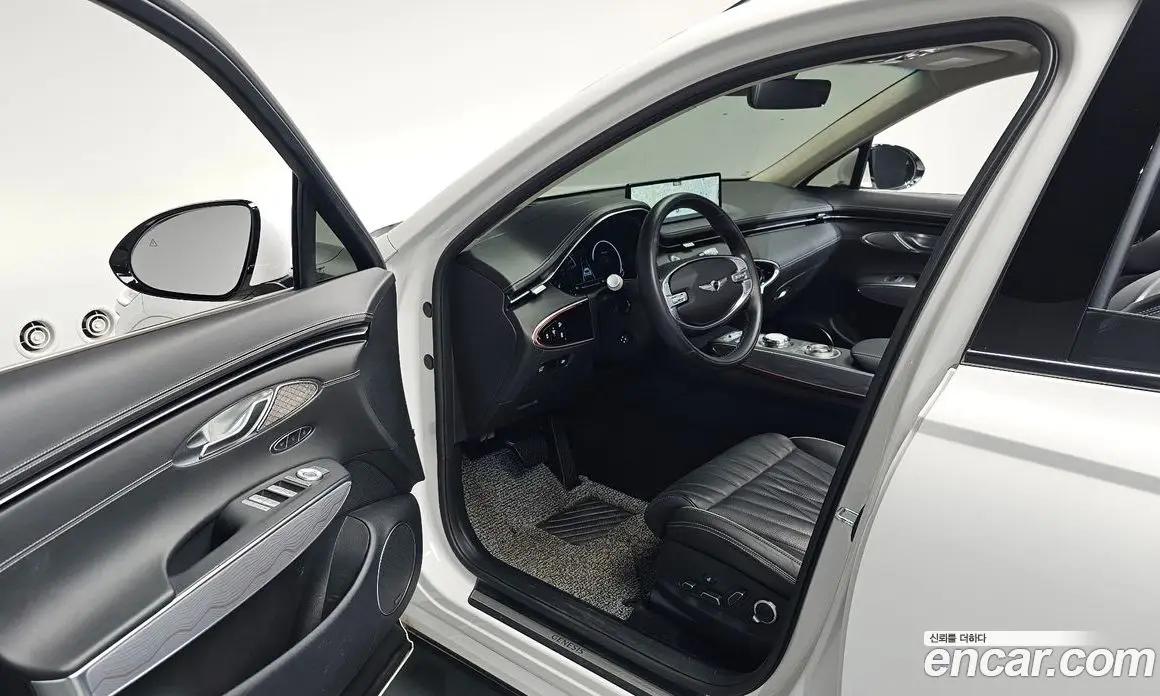 Genesis GV70 2023 2.5 автомат (гидро), фото 12 Genesis GV70 2023 2.5 автомат (гидро), фото 12