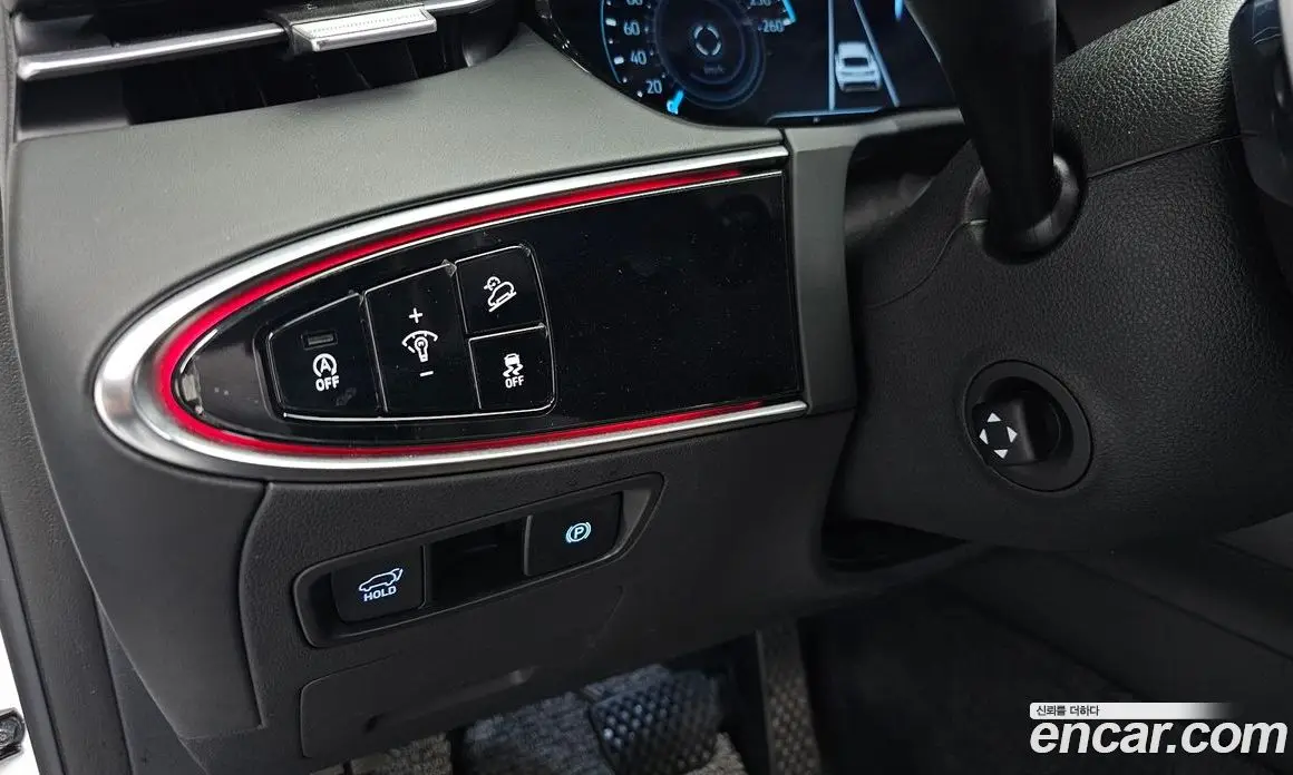 Genesis GV70 2023 2.5 автомат (гидро), фото 19 Genesis GV70 2023 2.5 автомат (гидро), фото 19