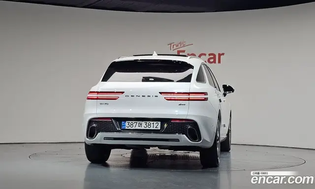 Genesis GV70 2023 2.5 автомат (гидро), миниатюра 3 Genesis GV70 2023 2.5 автомат (гидро), миниатюра 3