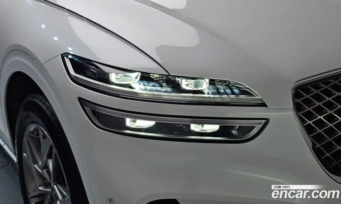 Genesis GV70 2023 2.5 автомат (гидро), фото 7 Genesis GV70 2023 2.5 автомат (гидро), фото 7