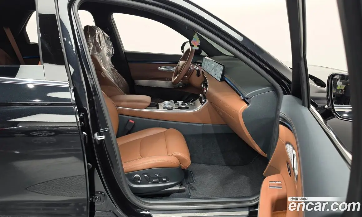 Genesis GV70 2024 2.5 автомат (гидро), фото 16