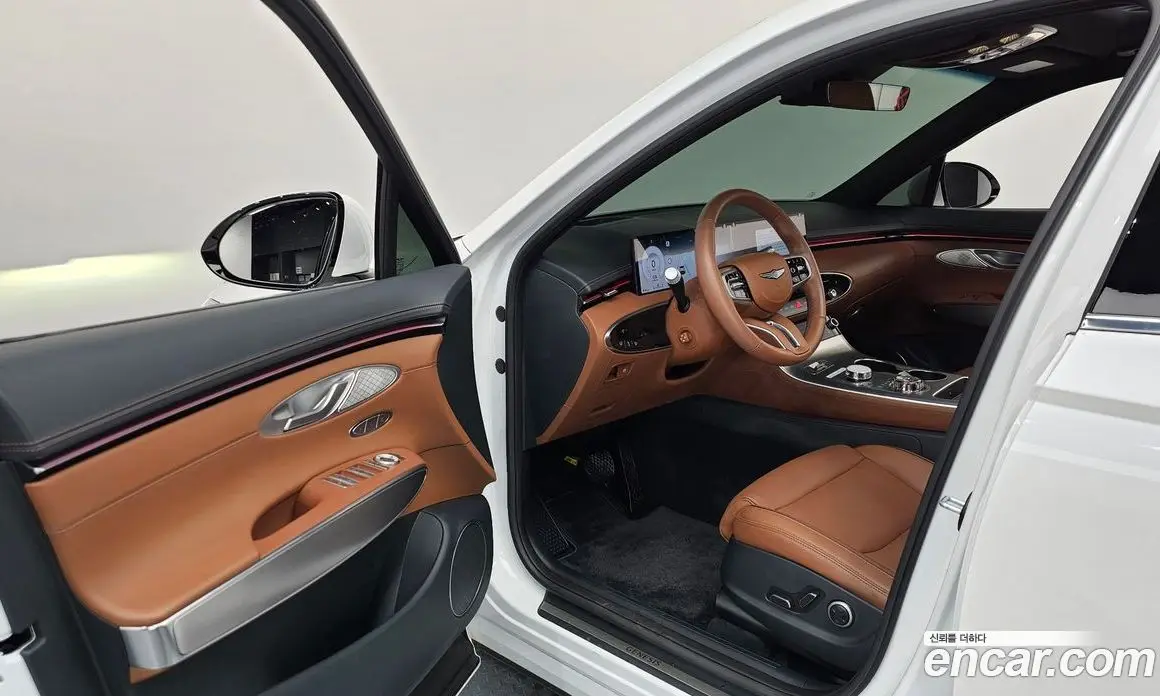 Genesis GV70 2024 2.5 автомат (гидро), фото 12 Genesis GV70 2024 2.5 автомат (гидро), фото 12