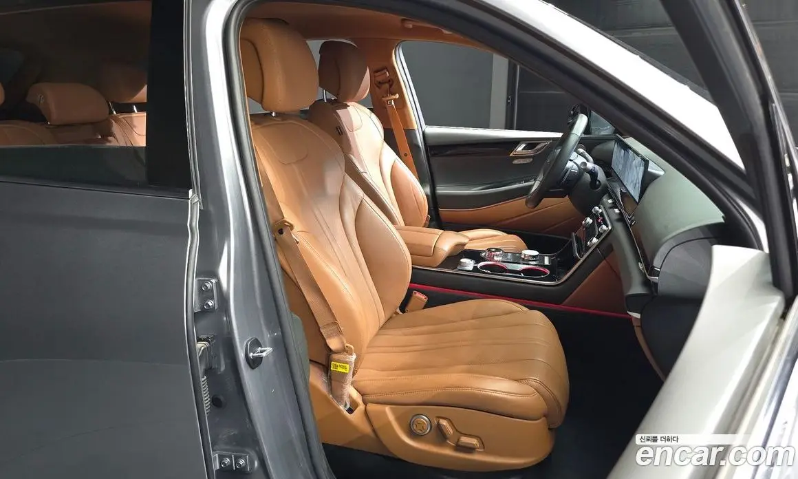 Genesis GV80 2024 2.5 автомат (гидро), фото 16 Genesis GV80 2024 2.5 автомат (гидро), фото 16