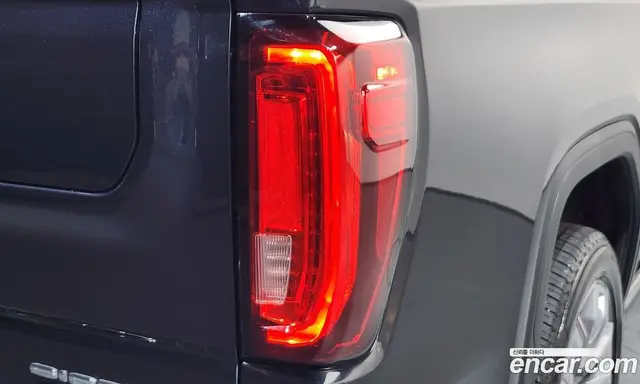 GMC Sierra 2023 6.2 автомат (гидро), миниатюра 9