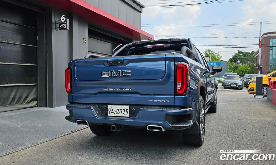 GMC Sierra 2024 6.2 автомат (гидро), фото 4