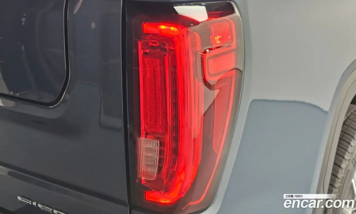 GMC Sierra 2024 6.2 автомат (гидро), фото 9