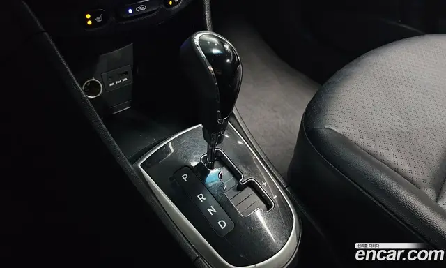 Hyundai Accent 2012 1.4 автомат (гидро), миниатюра 11