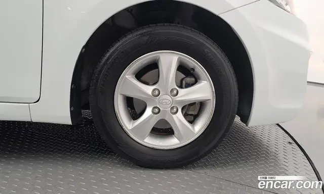 Hyundai Accent 2012 1.4 автомат (гидро), миниатюра 6