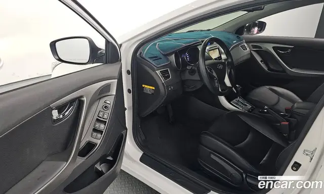 Hyundai Avante 2012 1.6 автомат (гидро), миниатюра 12