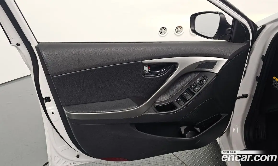 Hyundai Avante 2012 1.6 автомат (гидро), фото 13