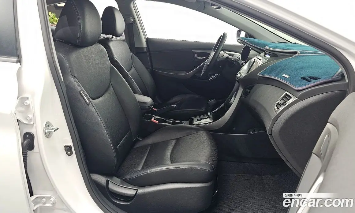 Hyundai Avante 2012 1.6 автомат (гидро), фото 15