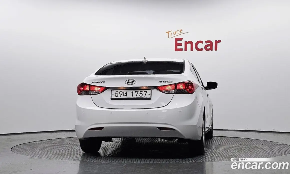 Hyundai Avante 2012 1.6 автомат (гидро), фото 3
