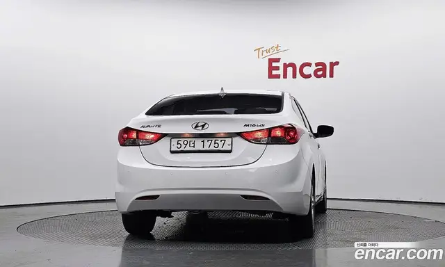 Hyundai Avante 2012 1.6 автомат (гидро), миниатюра 3