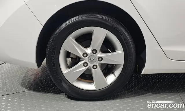 Hyundai Avante 2012 1.6 автомат (гидро), миниатюра 4