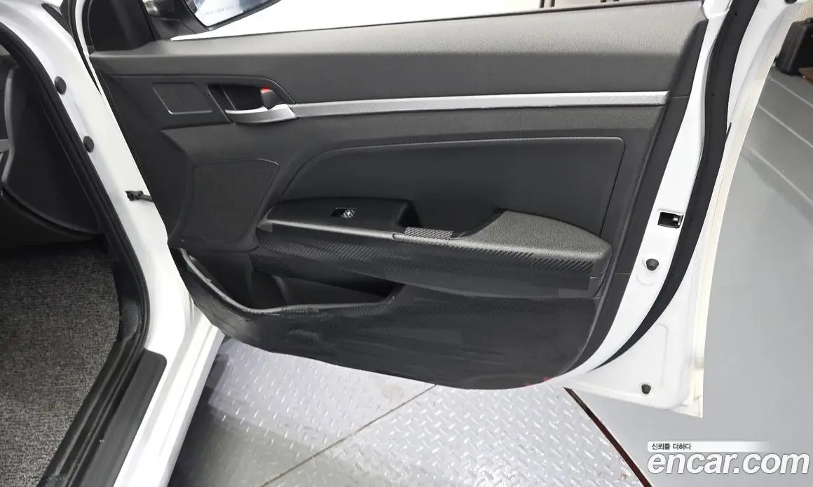 Hyundai Avante 2019 1.6 автомат (гидро), фото 14 Hyundai Avante 2019 1.6 автомат (гидро), фото 14