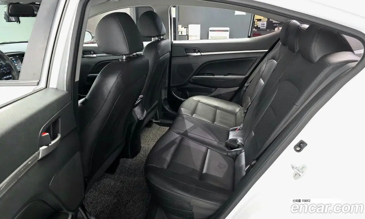 Hyundai Avante 2019 1.6 автомат (гидро), фото 16 Hyundai Avante 2019 1.6 автомат (гидро), фото 16