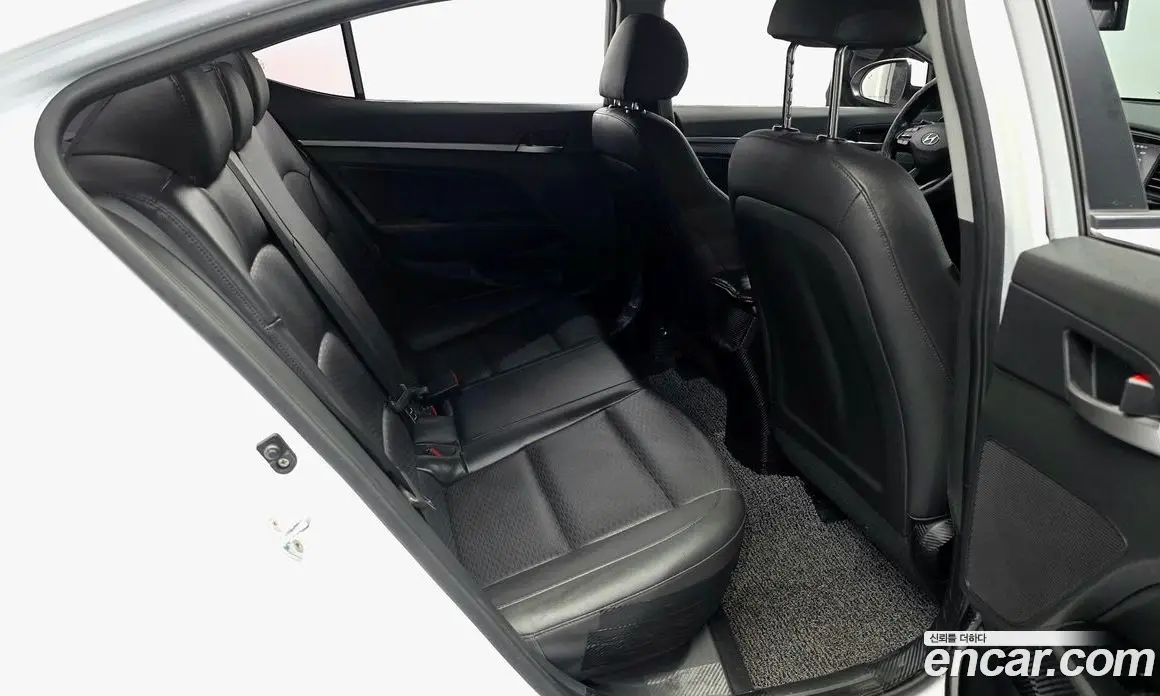 Hyundai Avante 2019 1.6 автомат (гидро), фото 18 Hyundai Avante 2019 1.6 автомат (гидро), фото 18