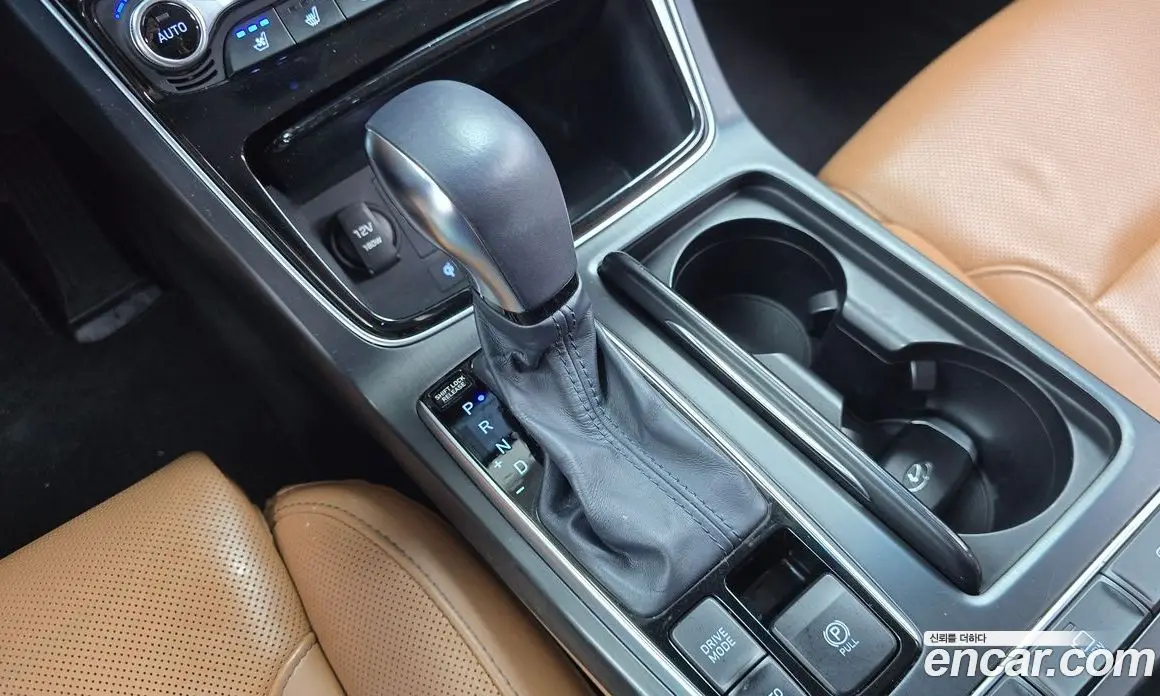 Hyundai Grandeur 2016 3.0 автомат (гидро), фото 12 Hyundai Grandeur 2016 3.0 автомат (гидро), фото 12