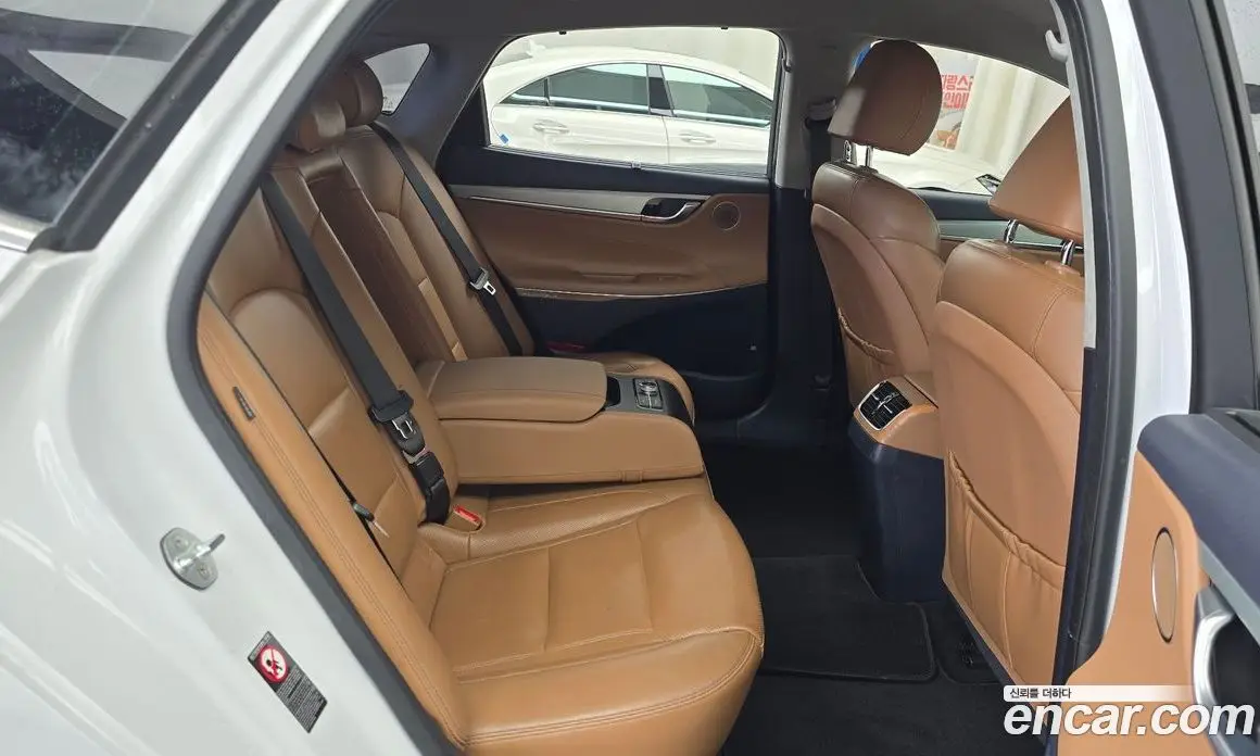 Hyundai Grandeur 2016 3.0 автомат (гидро), фото 17 Hyundai Grandeur 2016 3.0 автомат (гидро), фото 17