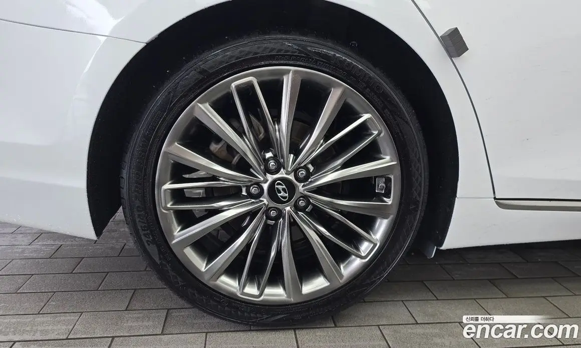 Hyundai Grandeur 2016 3.0 автомат (гидро), фото 5 Hyundai Grandeur 2016 3.0 автомат (гидро), фото 5