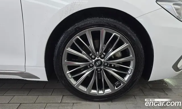 Hyundai Grandeur 2016 3.0 автомат (гидро), миниатюра 7 Hyundai Grandeur 2016 3.0 автомат (гидро), миниатюра 7