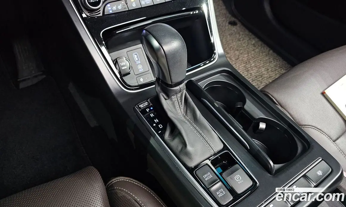 Hyundai Grandeur 2019 2.4 автомат (гидро), фото 12 Hyundai Grandeur 2019 2.4 автомат (гидро), фото 12