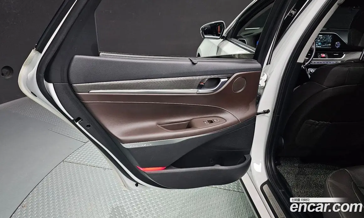 Hyundai Grandeur 2019 2.4 автомат (гидро), фото 15 Hyundai Grandeur 2019 2.4 автомат (гидро), фото 15