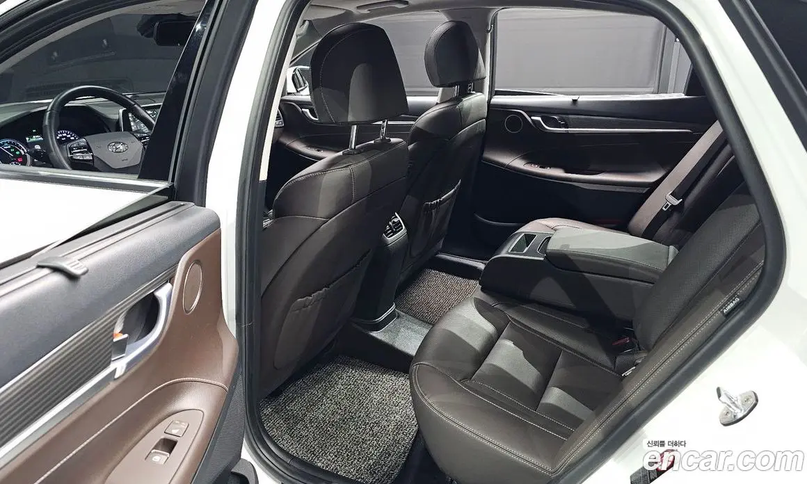 Hyundai Grandeur 2019 2.4 автомат (гидро), фото 18 Hyundai Grandeur 2019 2.4 автомат (гидро), фото 18