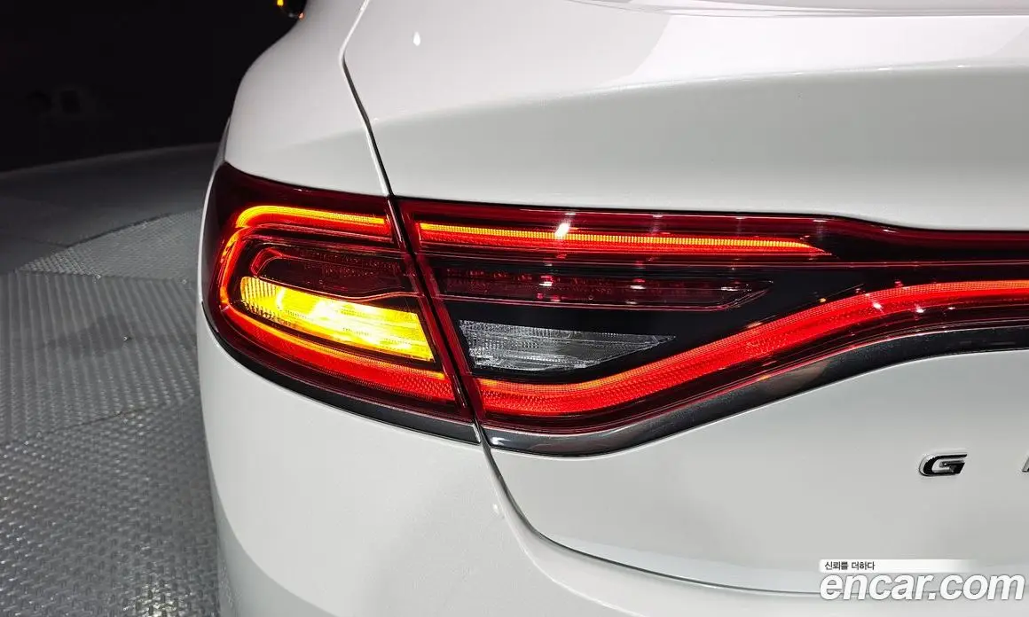 Hyundai Grandeur 2019 2.4 автомат (гидро), фото 9 Hyundai Grandeur 2019 2.4 автомат (гидро), фото 9