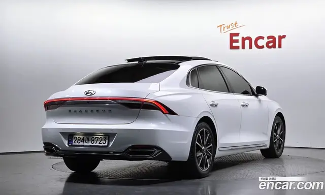 Hyundai Grandeur 2021 2.5 автомат (гидро), миниатюра 2 Hyundai Grandeur 2021 2.5 автомат (гидро), миниатюра 2