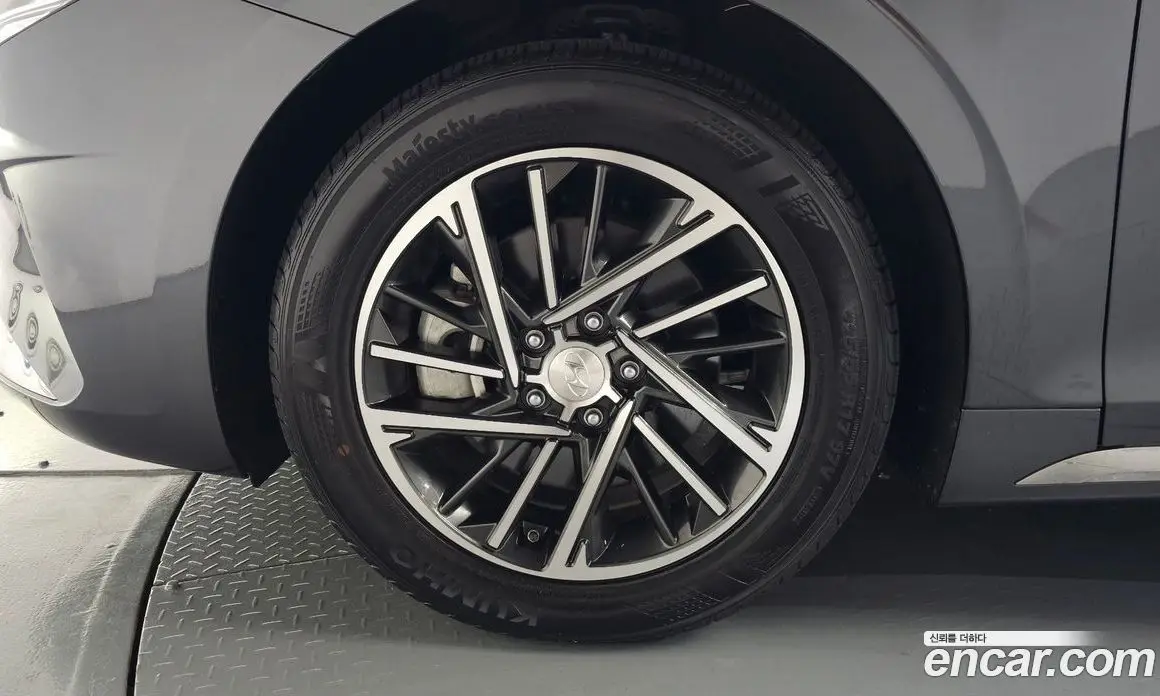 Hyundai Grandeur 2022 2.5 автомат (гидро), фото 4 Hyundai Grandeur 2022 2.5 автомат (гидро), фото 4