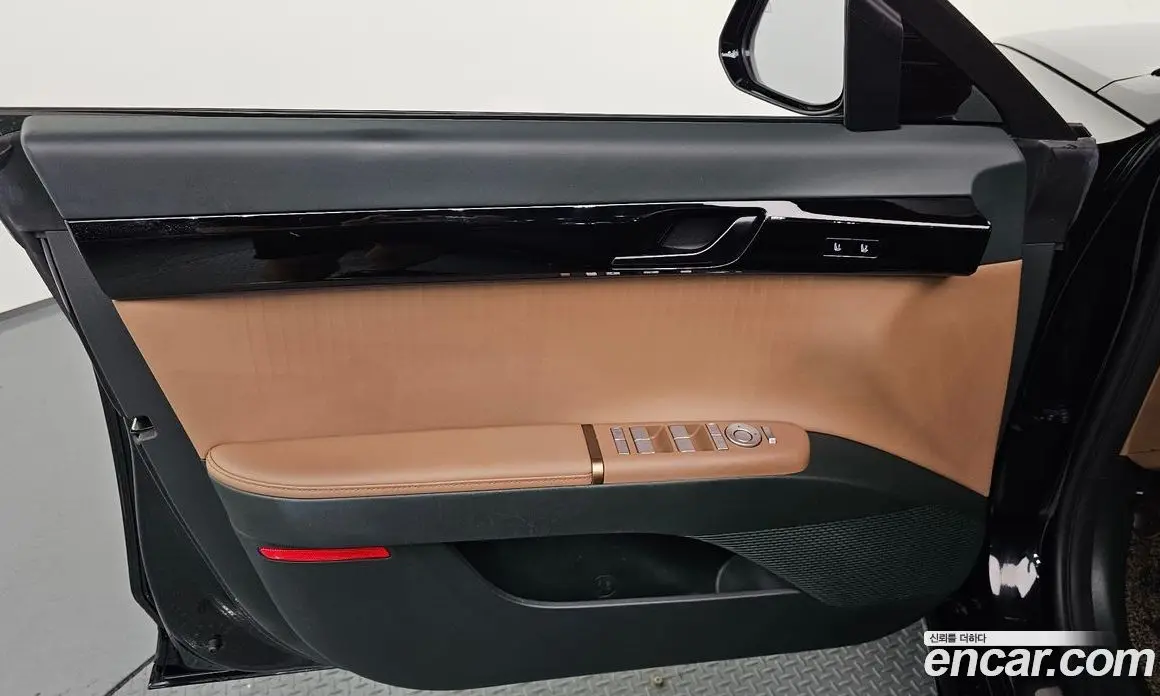 Hyundai Grandeur 2023 1.6 автомат (гидро), фото 14