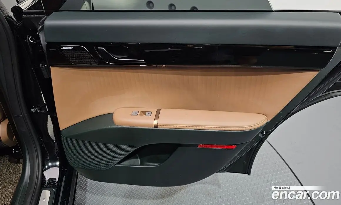 Hyundai Grandeur 2023 1.6 автомат (гидро), фото 15
