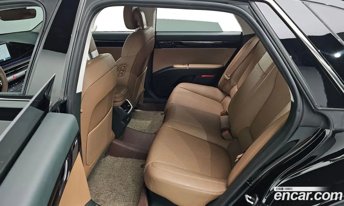 Hyundai Grandeur 2023 1.6 автомат (гидро), фото 17