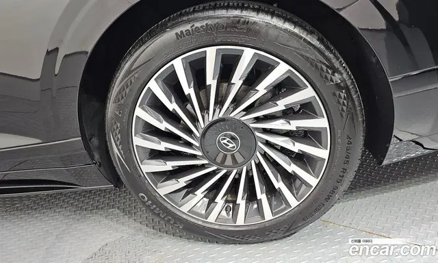 Hyundai Grandeur 2023 1.6 автомат (гидро), миниатюра 7