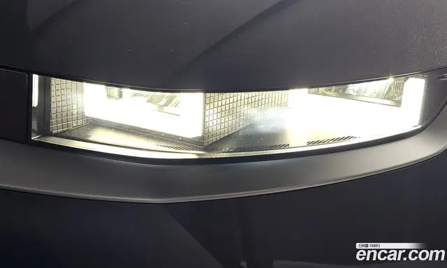 Hyundai Ioniq 5 2023 0.1 автомат (гидро), миниатюра 8