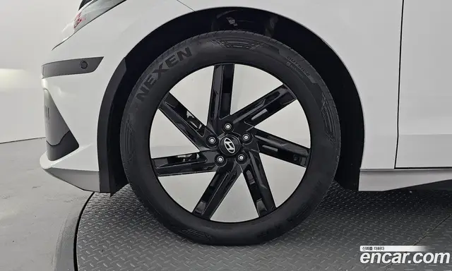 Hyundai Ioniq 6 2023 0.1 автомат (гидро), миниатюра 5 Hyundai Ioniq 6 2023 0.1 автомат (гидро), миниатюра 5