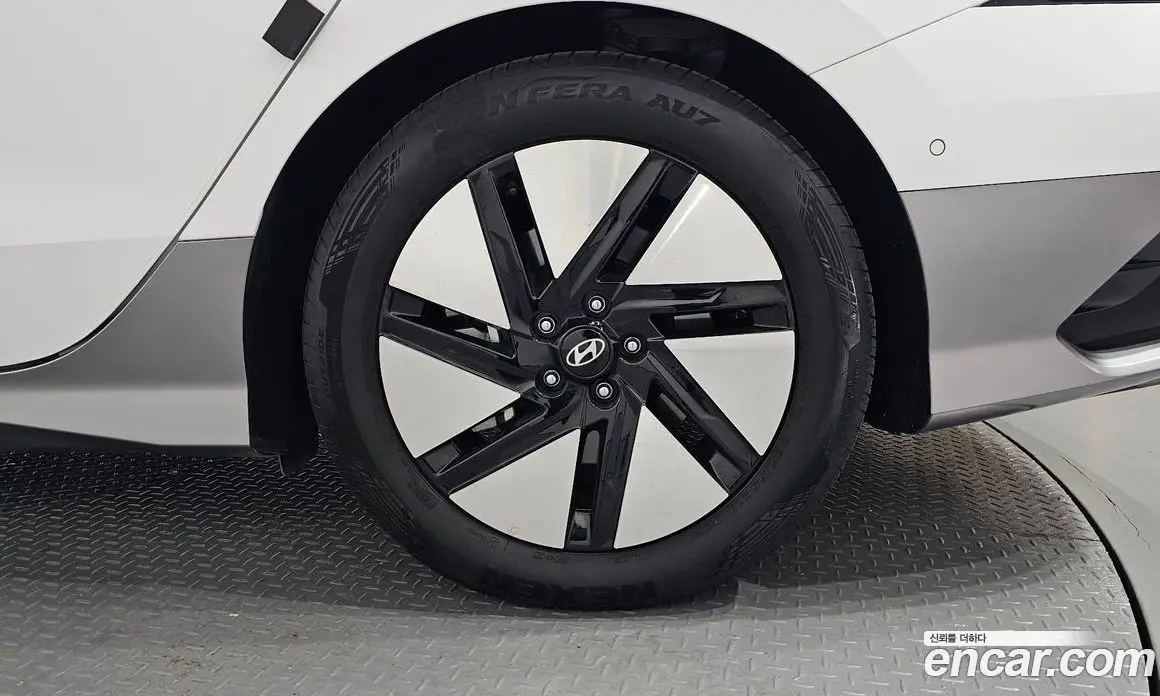 Hyundai Ioniq 6 2023 0.1 автомат (гидро), фото 7 Hyundai Ioniq 6 2023 0.1 автомат (гидро), фото 7