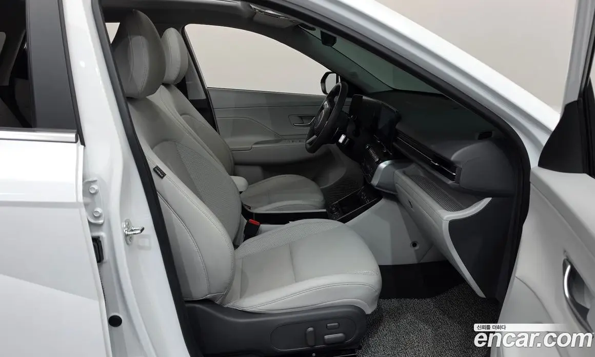 Hyundai Kona 2024 1.6 автомат (гидро), фото 16 Hyundai Kona 2024 1.6 автомат (гидро), фото 16