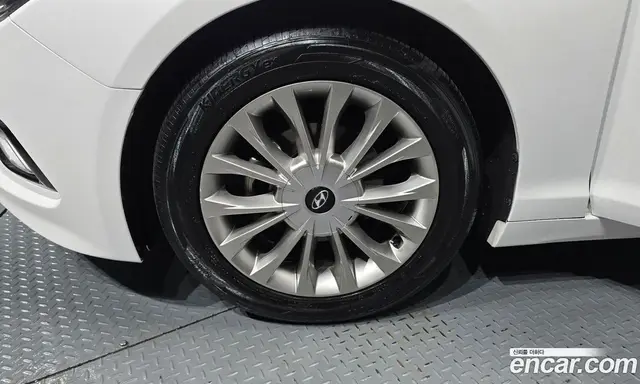 Hyundai Sonata 2015 2.0 автомат (гидро), миниатюра 5